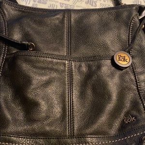Black Sak purse nice purse cross body